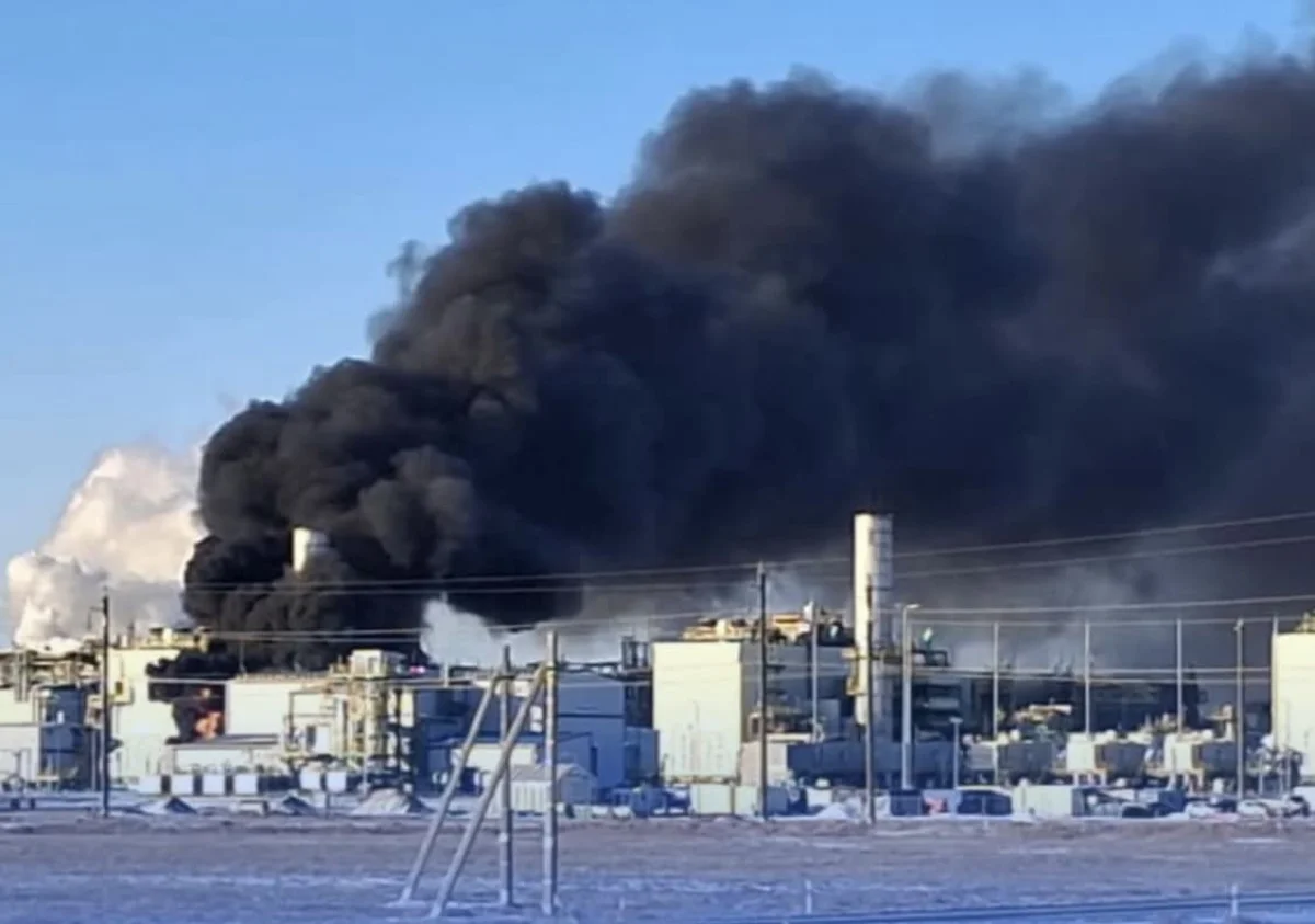 473 вахтовика эвакуировали из-за пожара на ТШО