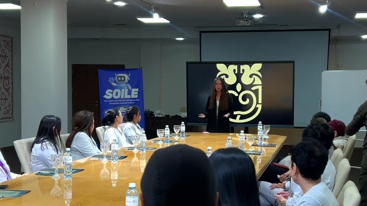 Қазақстандық оқушы ЖИ көмегімен сал ауруына шалдыққандарға көмектесуде