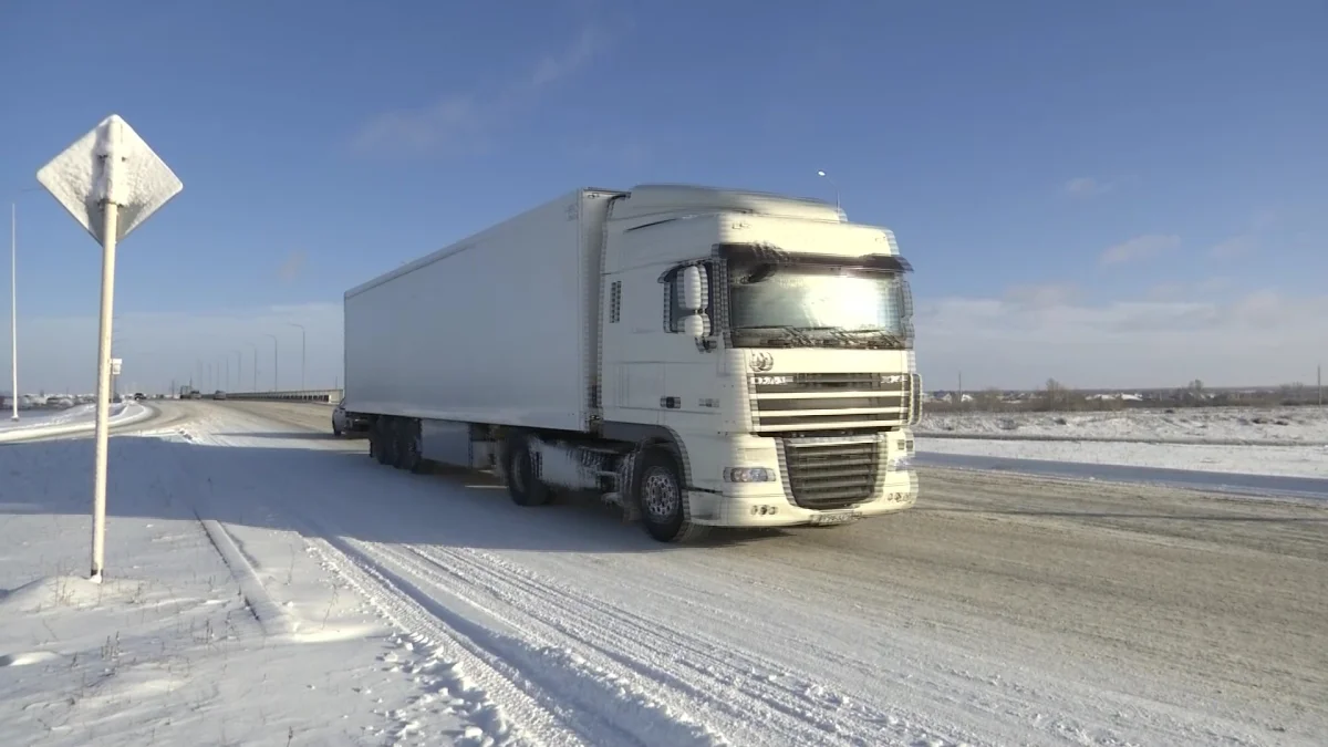 Ақтөбеде жантүршігерлік жол апатынан төрт адам қаза тапты