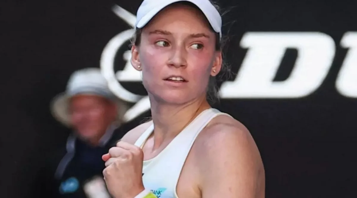 Рыбакина сыграет со Швёнтек в четвертьфинале Australian Open