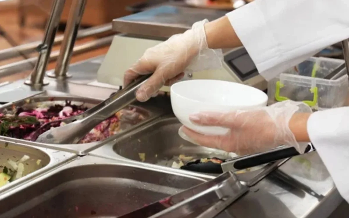 Түркістан облысында санитарлық талапты бұзған мектеп асханаларына 7,3 млн теңге айыппұл салынды