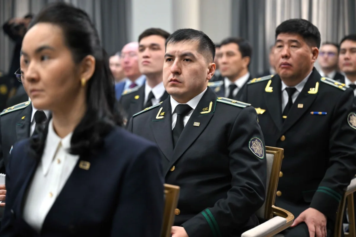 Президент ЖИ мүмкіндігін пайдаланып, талдау-сараптау жұмысын күшейтуді тапсырды