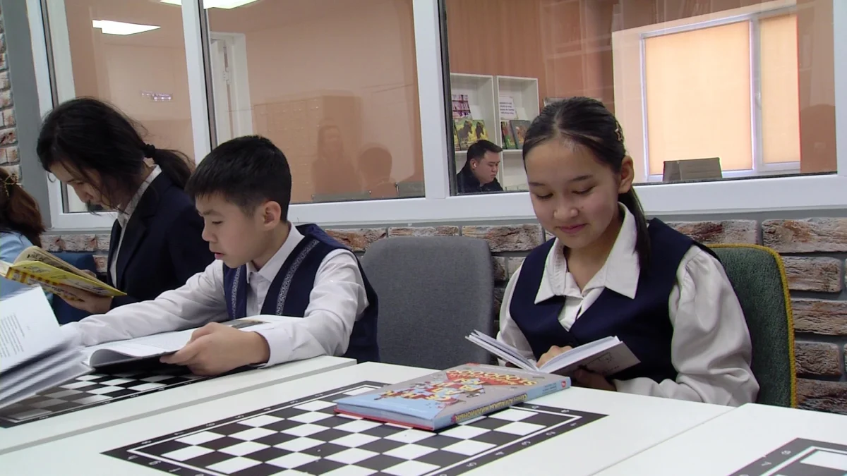 Потерянная привычка: почему казахстанцы перестали читать?