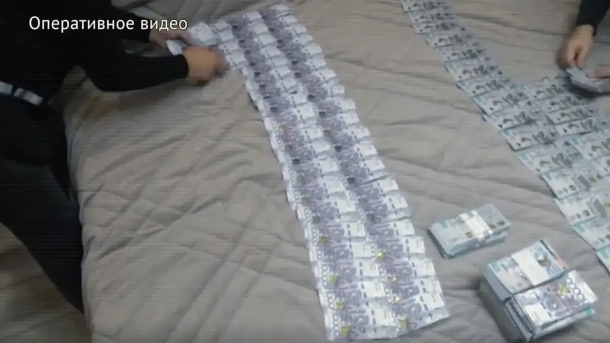 134 млн теңге пара алған: ШҚО-да лауазымды екі шенеунік қолға түсті