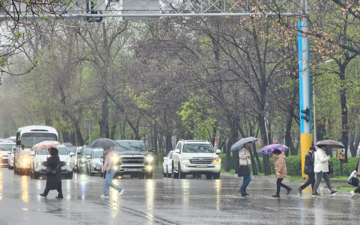 Алматыда коммуналдық және жедел қызметтер күшейтілген режимге көшті