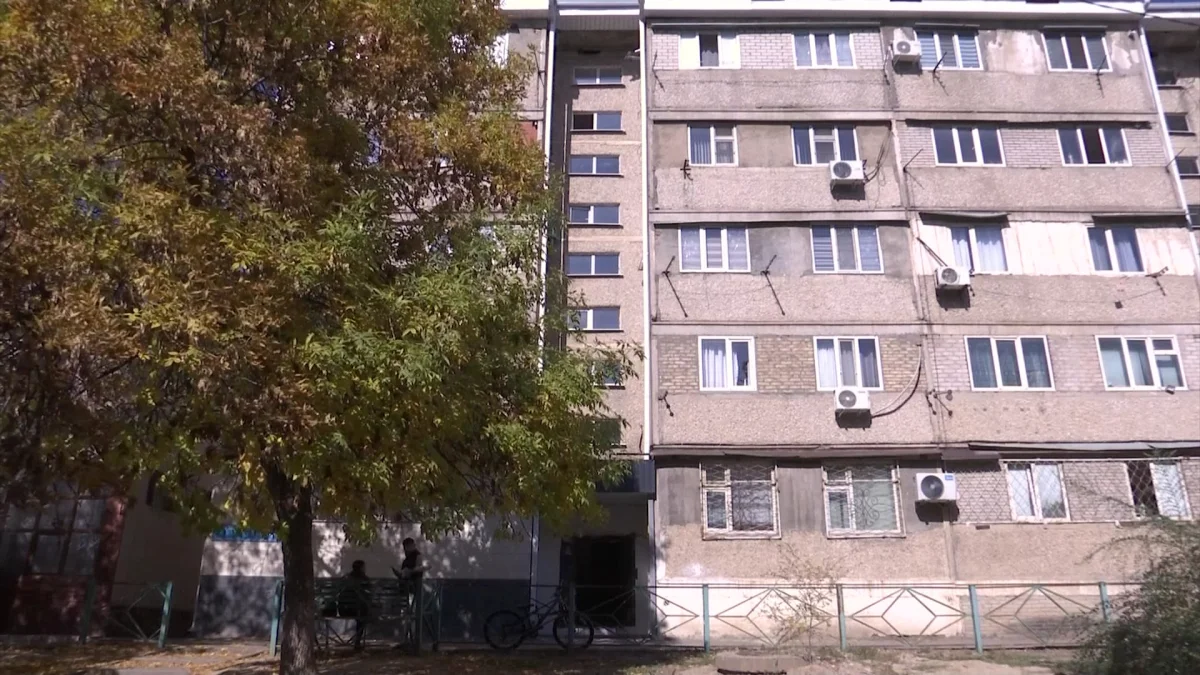 Шымкентте көпқабатты үйлердің бірінде бес адам уланып, екі адам көз жұмды