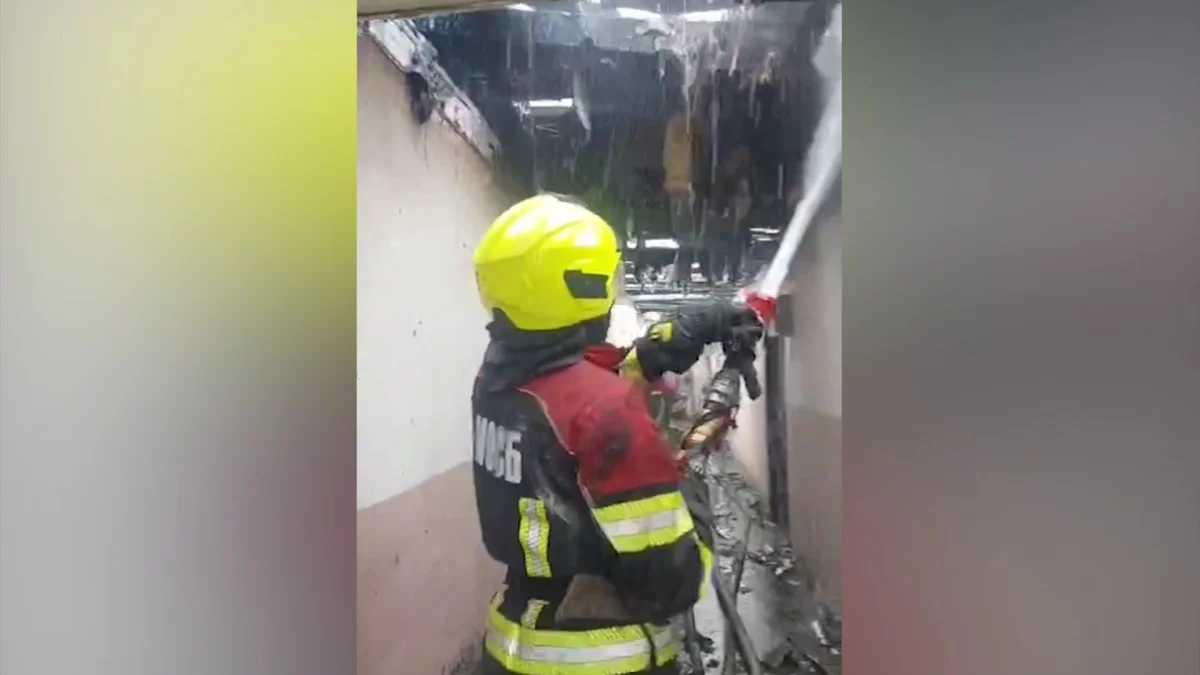 Четыре человека пострадали при пожаре в Алматы