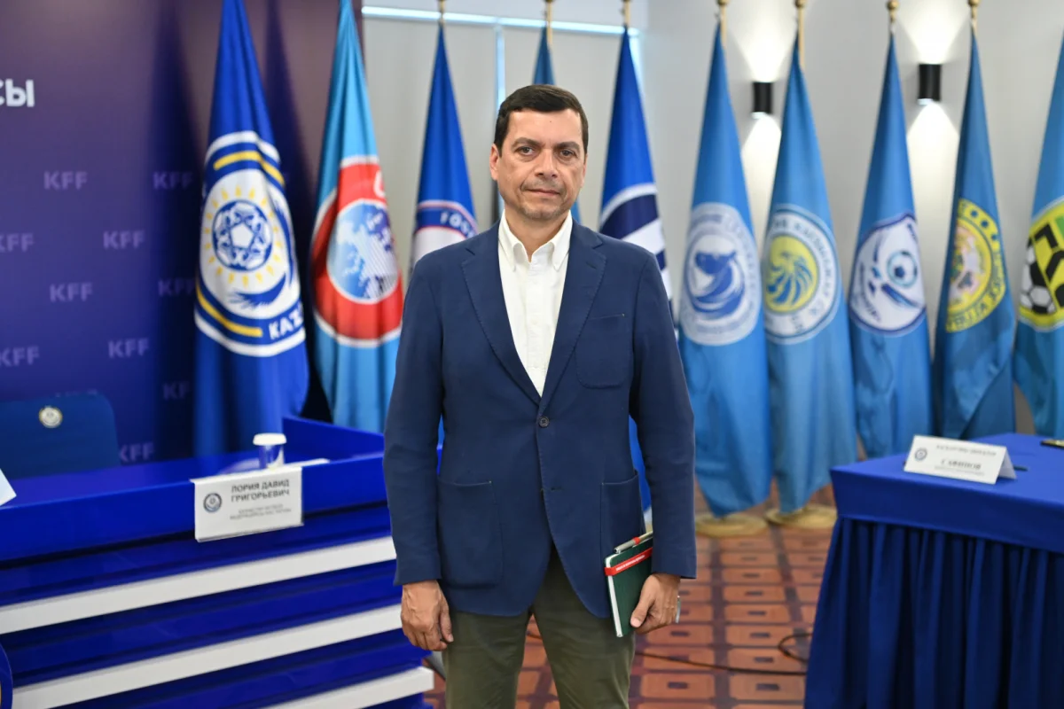 Представитель Казахстана получил назначение УЕФА на матч «Бешикташ» - «Кристал Пэлас»