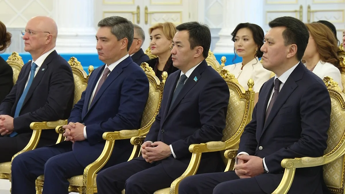 2 мыңнан астам азамат мемлекеттік наградалармен марапатталды