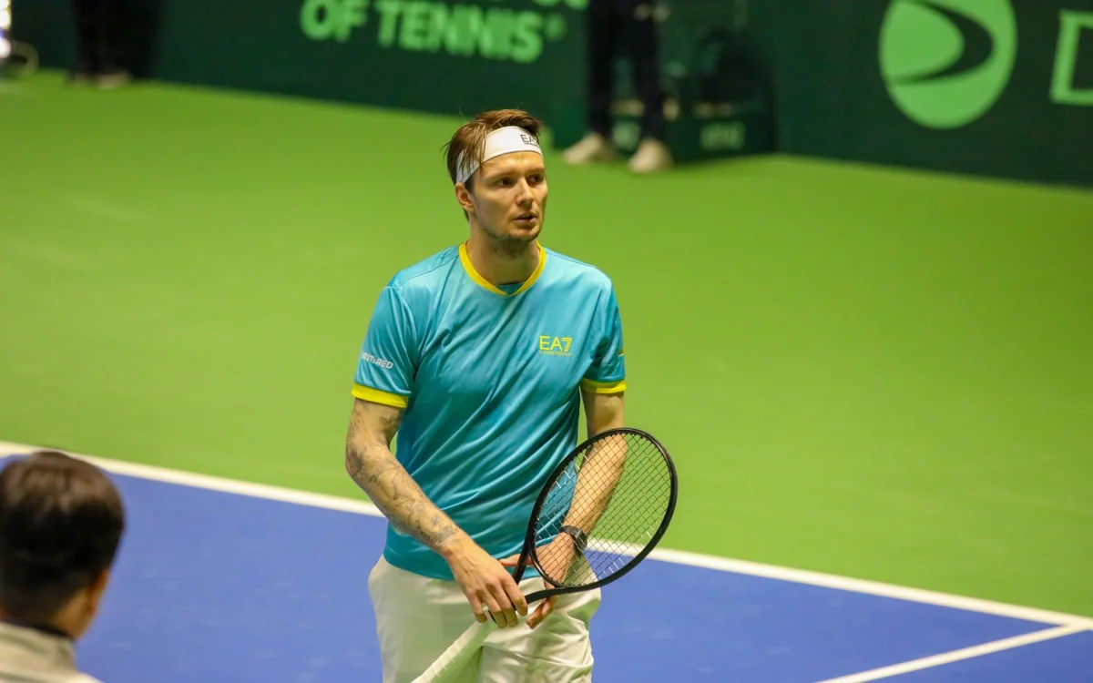 Александр Бублик қарсыласын айқын басымдықпен ұтты