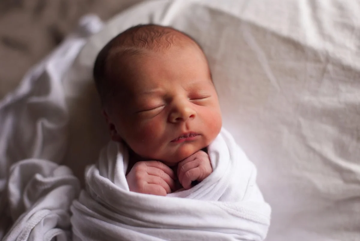 В Туркестанской области родился 6-килограммовый малыш