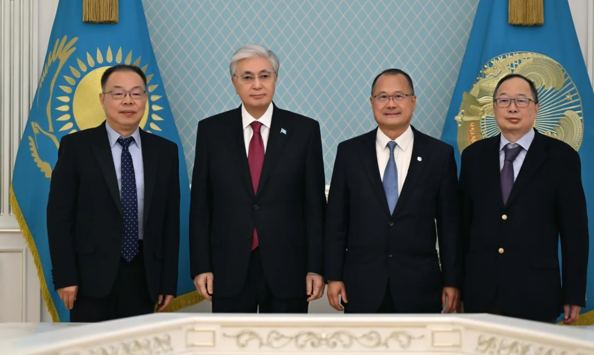 Мемлекет басшысы Sunwah Group корпорациясының төрағасын қабылдады