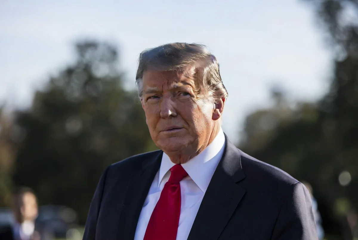 Трамп подписал указ о пошлинах на товары из стран, торгующих с Ираном