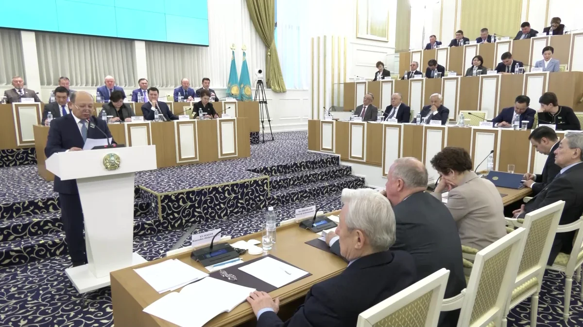 "Балалар мүддесі аясында баспанадан шығаруға жол бермейтін кепілдіктер бекіту маңызды", - Зәкиева