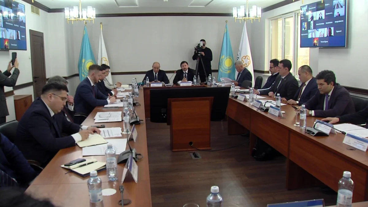 В Астане обсудили влияние конституционных реформ на промышленность и экономику