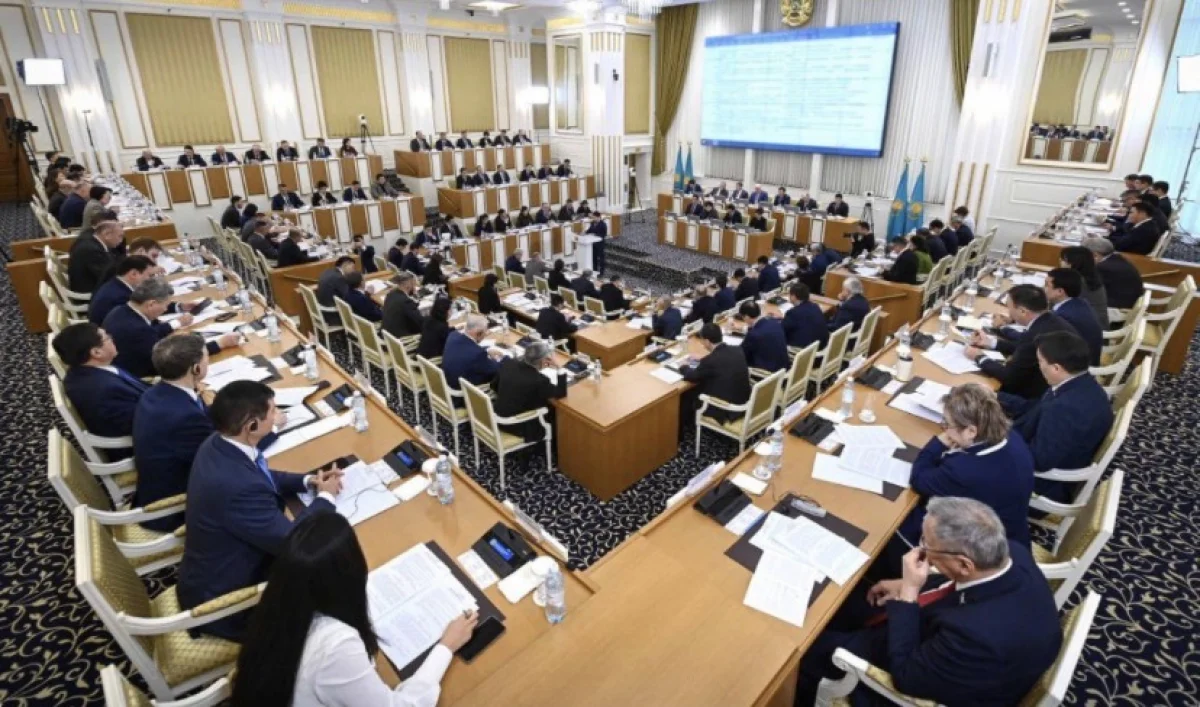 Проект новой Конституции вынесен на республиканский референдум