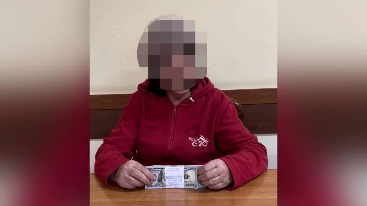 "Ешкімге ешнәрсе айтпаңыз": Павлодарда зейнеткер 10 мың долларын алаяқтарға беріп қоя жаздады