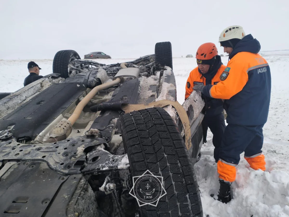 Серьезное ДТП с опрокидыванием произошло в Жамбылской области