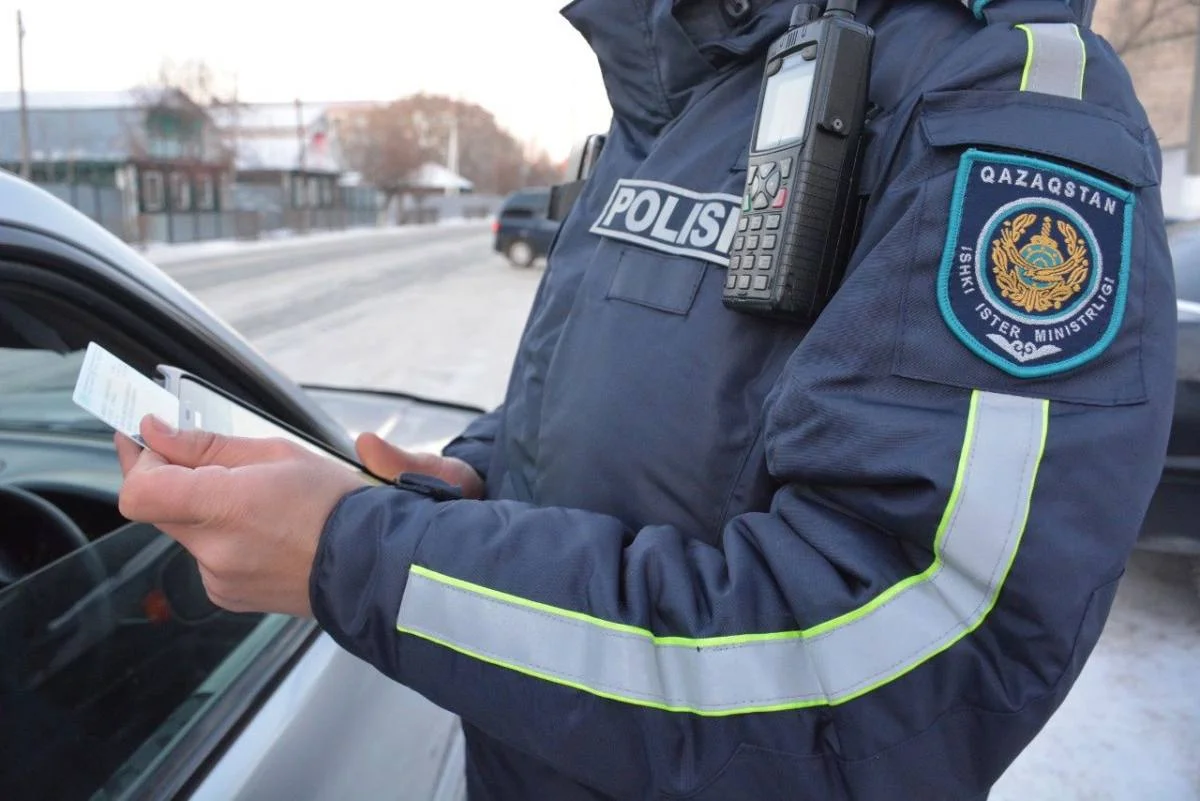 Атырауда жол сақшылары жылдамдық асырған 1,5 мыңнан астам жүргізушіні анықтады