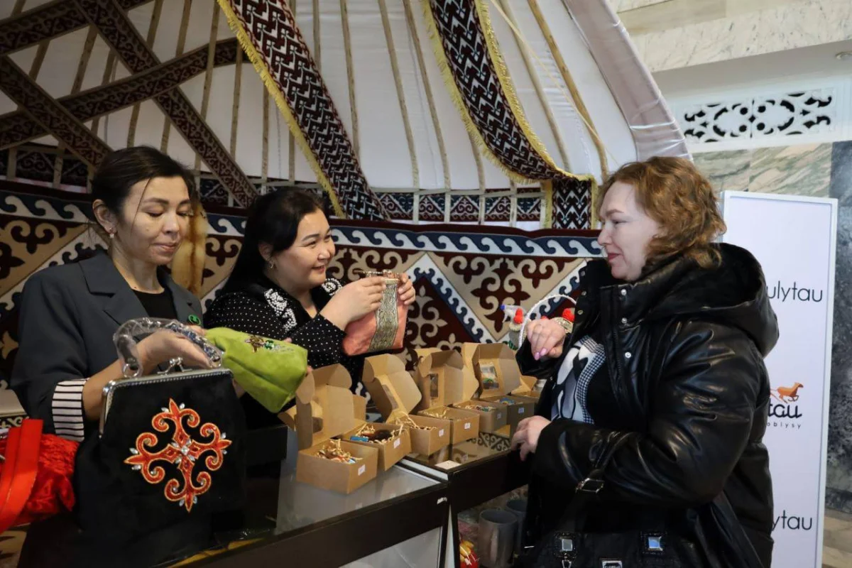 Жезқазған әуежайында «Бір ауыл – бір өнім» жобасының алаңы ашылды