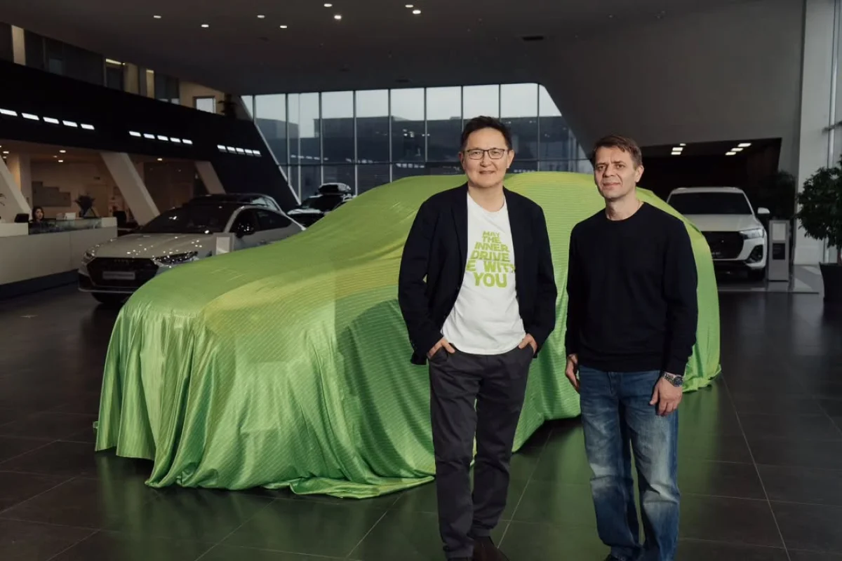 Жеке кәсіпкер Михаил Шайдоровтың әкесіне көлік сыйлады