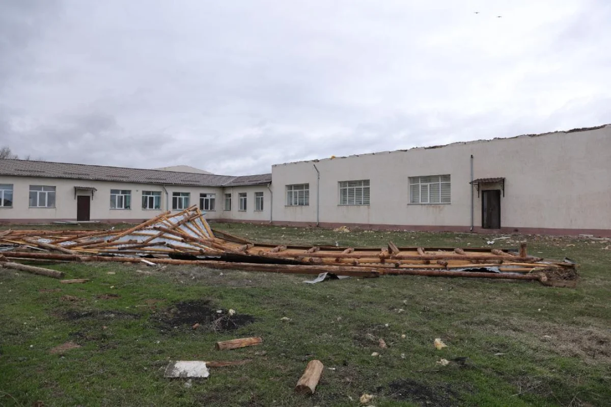 Жамбылдағы жел: 29 нысанның шатыры қирады