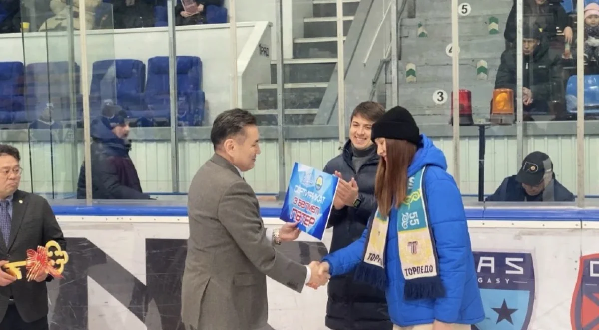 Чемпионке Сурдлимпиады Фаине Мейрмановой вручили ключи от квартиры