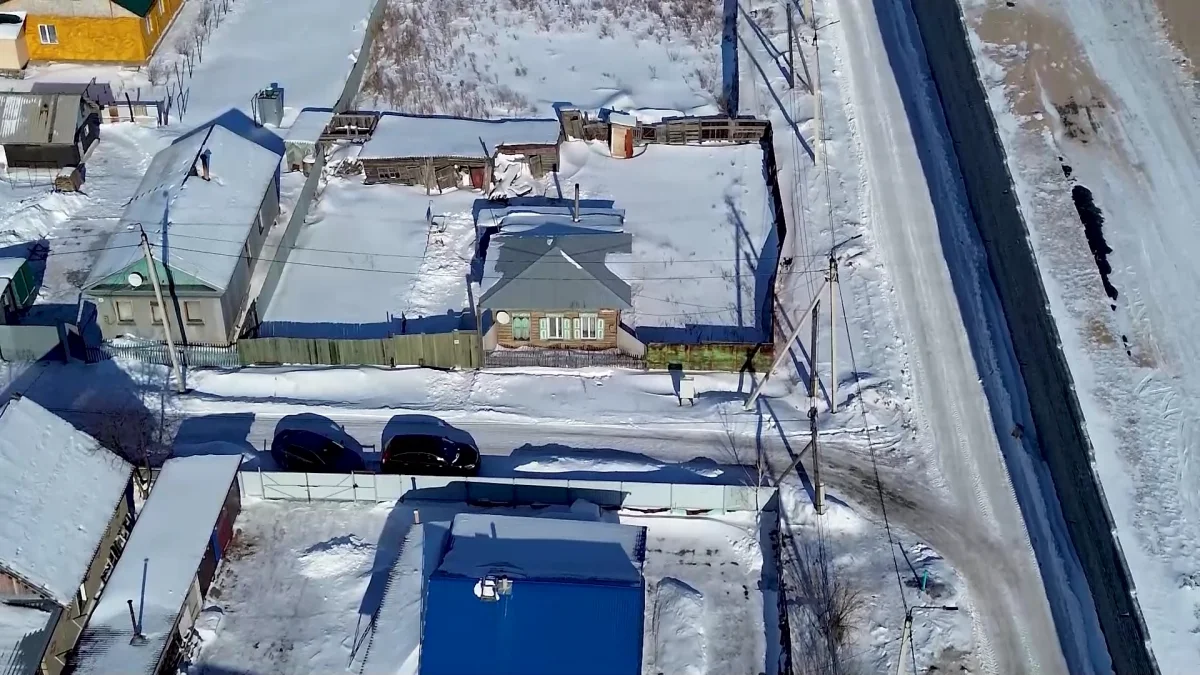 «Жизнь под путепроводом»: дома горожан разрушаются из-за строительства автомобильного моста в Петропавловске