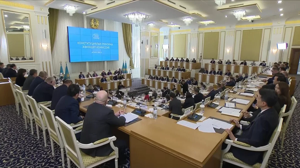 "Это очень важный момент для Казахстана" - казахстанцы высказались об усилении Парламента