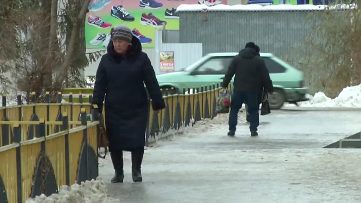 Свыше 1200 жителей Западного Казахстана с начала года получили травмы из-за гололеда