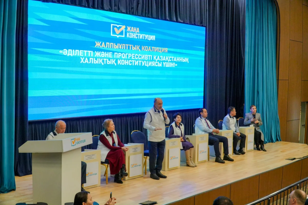 Жалпыұлттық коалиция өкілдері «Келешек мектеп» ұжымымен кездесті