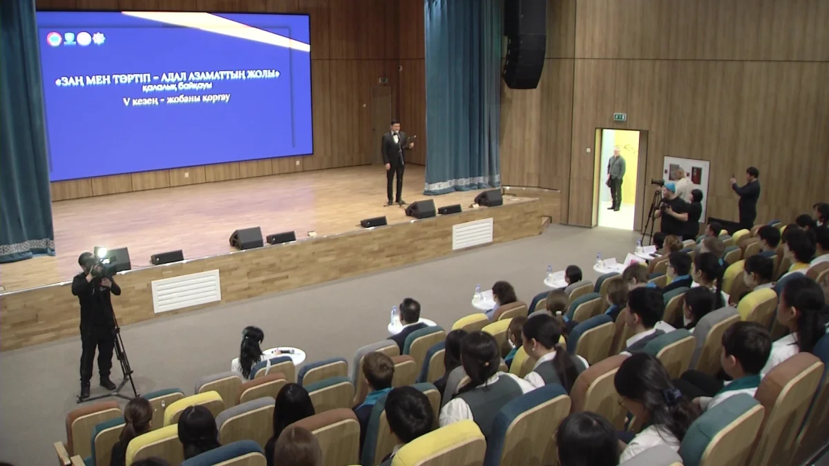 Астаналық оқушылар буллингпен күресудің цифрлық жолын ұсынды