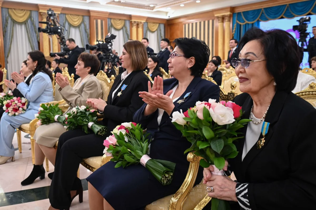 "Шабыттың қайнар бұлағы, шығармашылық музасы, әдемілік эталоны", - Президент