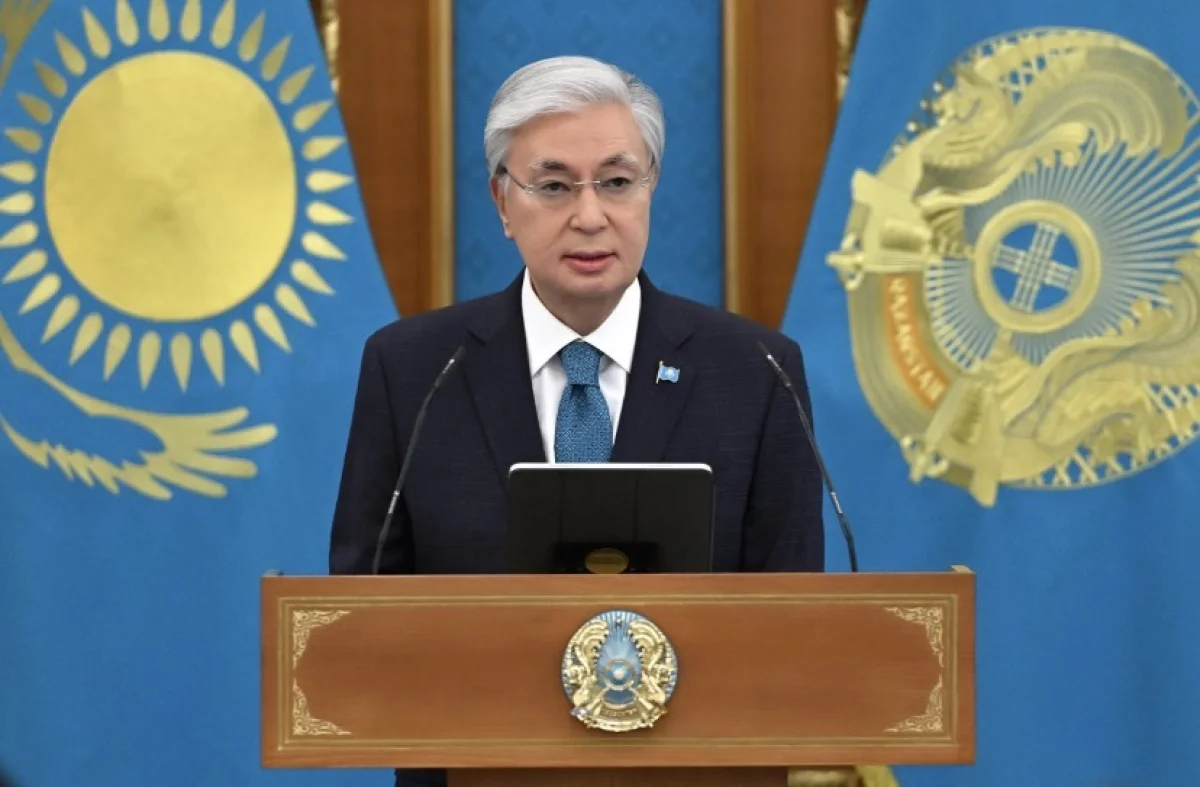 Президент поздравил казахстанок и подчеркнул их вклад в будущее страны