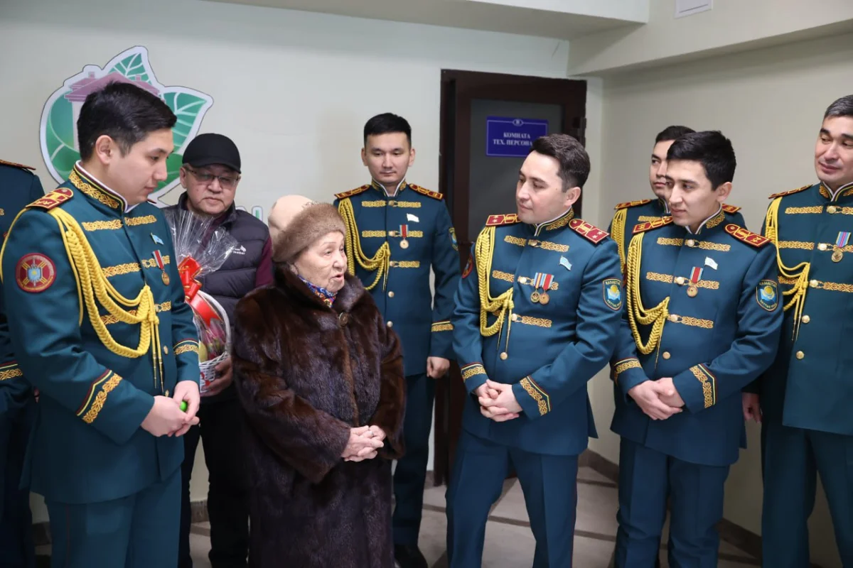 Ұландықтар еңбек ардагерлерін Халықаралық әйелдер күнімен құттықтады