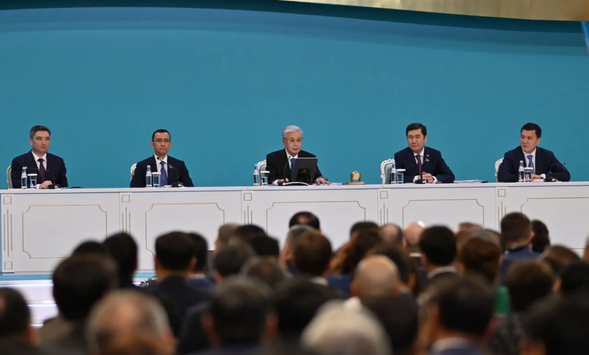 Президент Казахстана призвал к здравомыслию и адаптации в условиях глобальной «турбулентности»