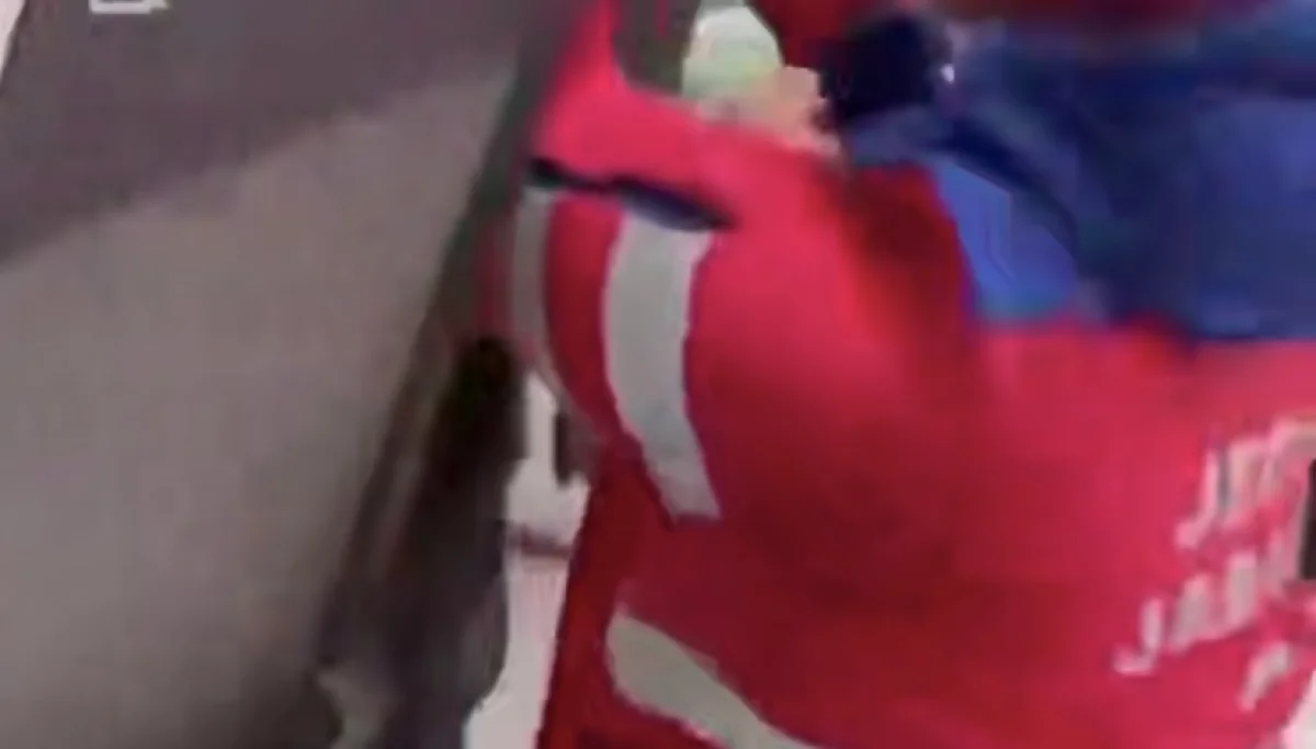 Пьяный мужчина ударил фельдшера скорой помощи в столице (ВИДЕО)