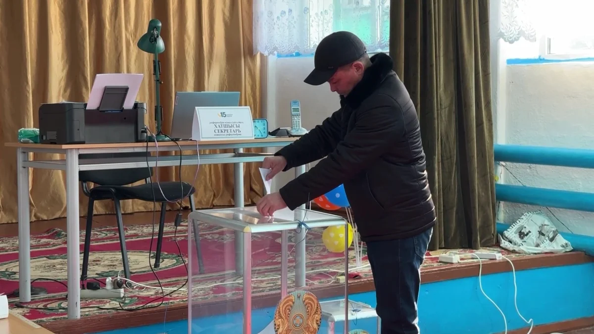 Члены самой образцовой семьи региона проголосовали на Референдуме в СКО