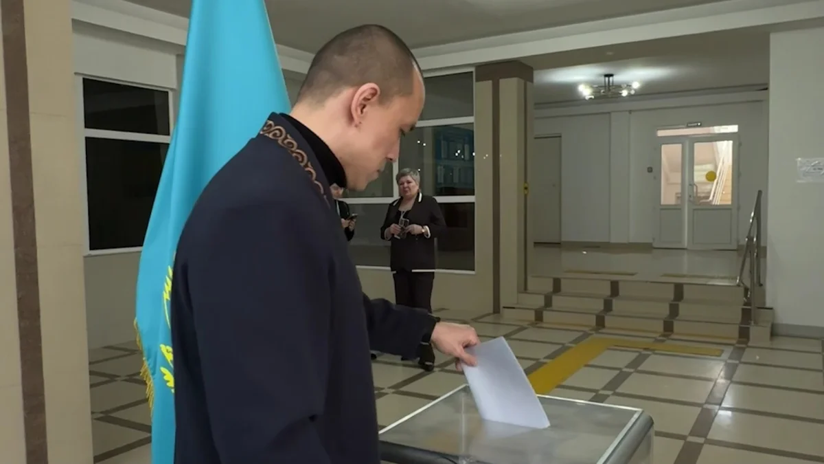 Известная семья спортсменов- супруги Батырбаевы - отдали свой голос в Костанайской области