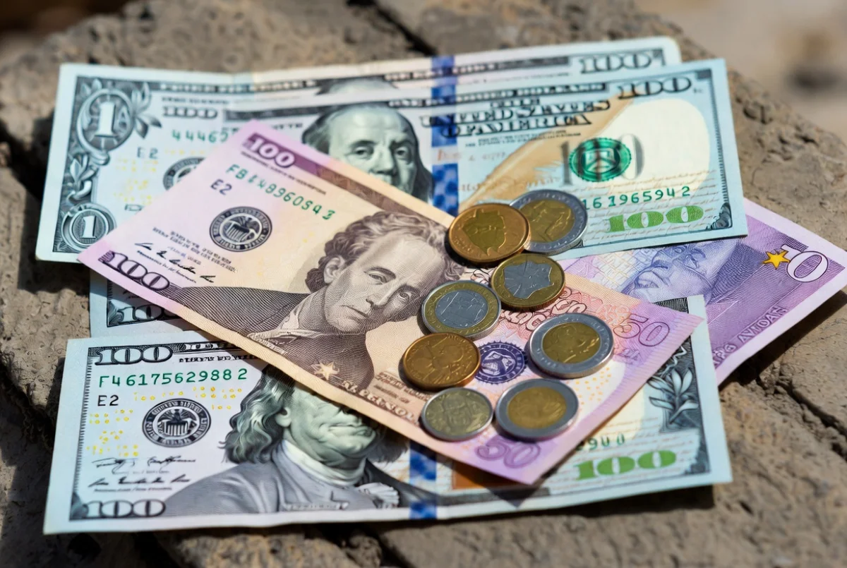 Валютный рынок Казахстана 18 марта: доллар и евро снова в движении