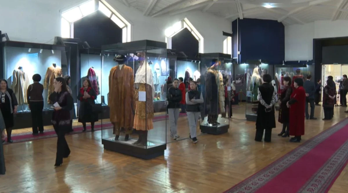 Ұлттық орталық музейінде ұлттық киім көрмесі ашылды