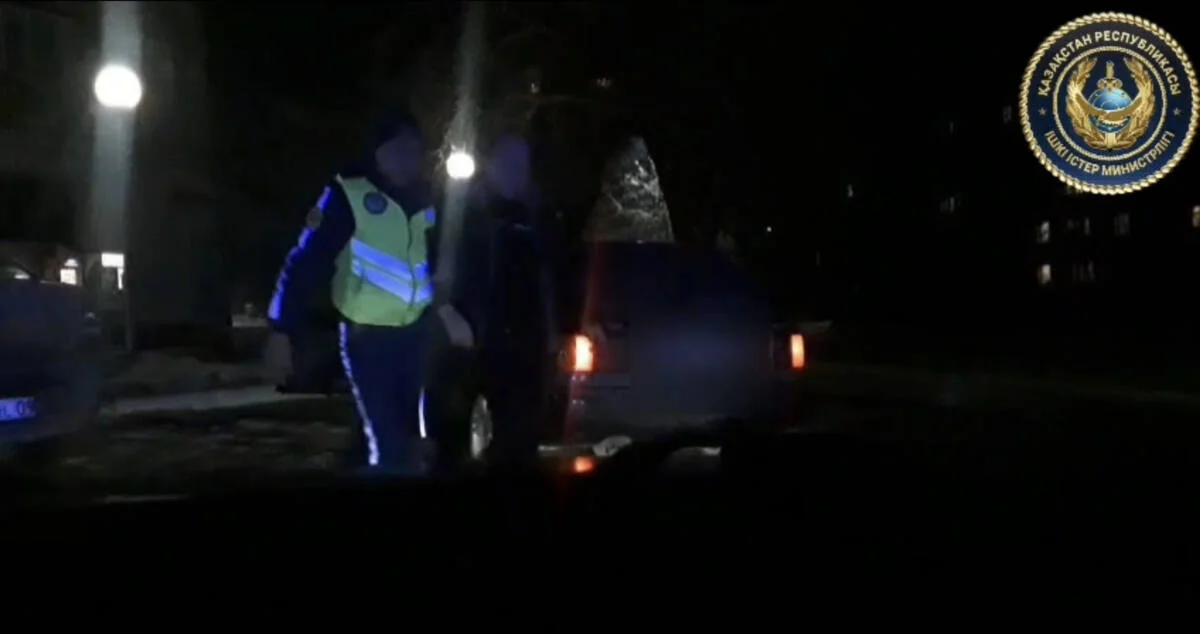 Қарағандыда көлік басқару құқығынан айырылған мас жүргізуші ұсталды