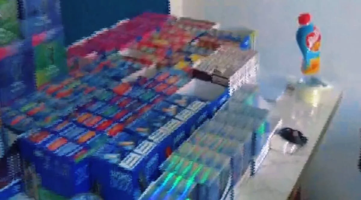 Запрещенные вейпы на миллионы тенге продавали в Шымкенте