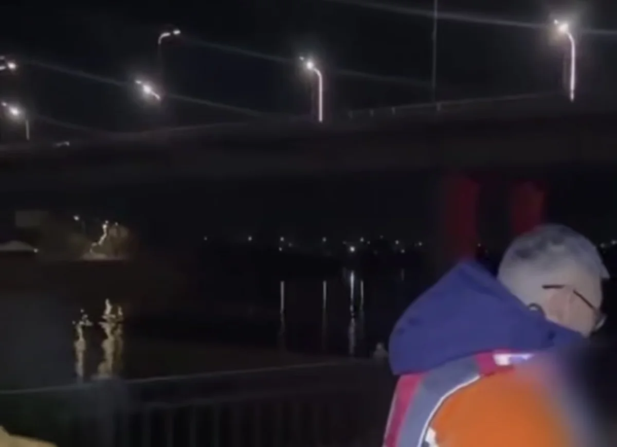 Девушка-подросток прыгнула с моста в реку в Атырау