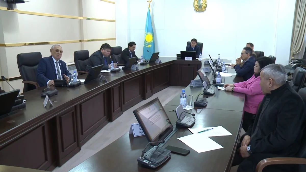 Павлодарда қол астындағы қызметкерлеріне дөрекелік танытқан шенді жазаланды