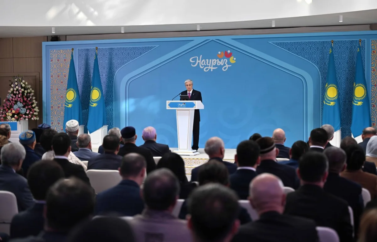 Токаев поблагодарил казахстанцев за активное участие в референдуме