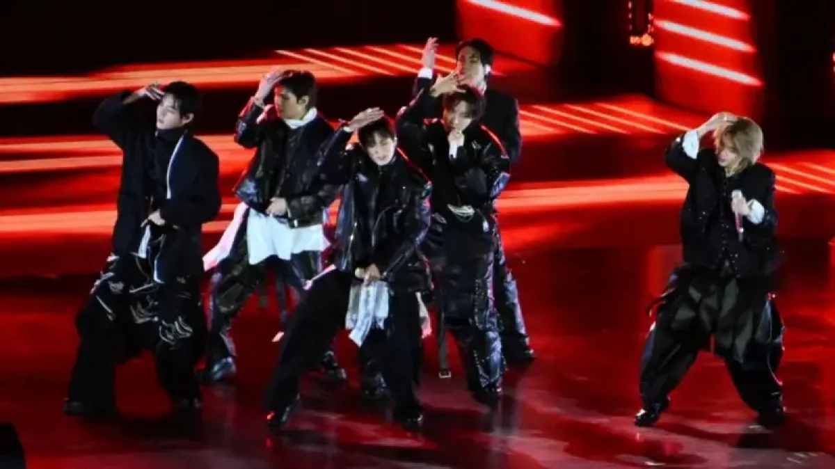 BTS дали триумфальный «дембельский» концерт