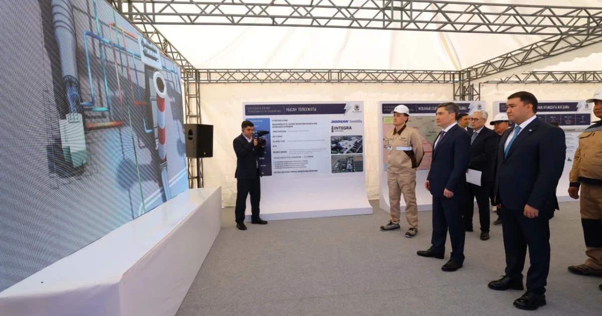 Олжас Бектенов Түркістан облысындағы электр стансасының құрылысын тексерді