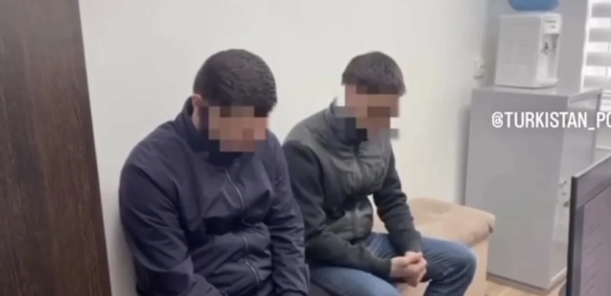 Разбили камеры ради мести за штрафы: задержание в Туркестане