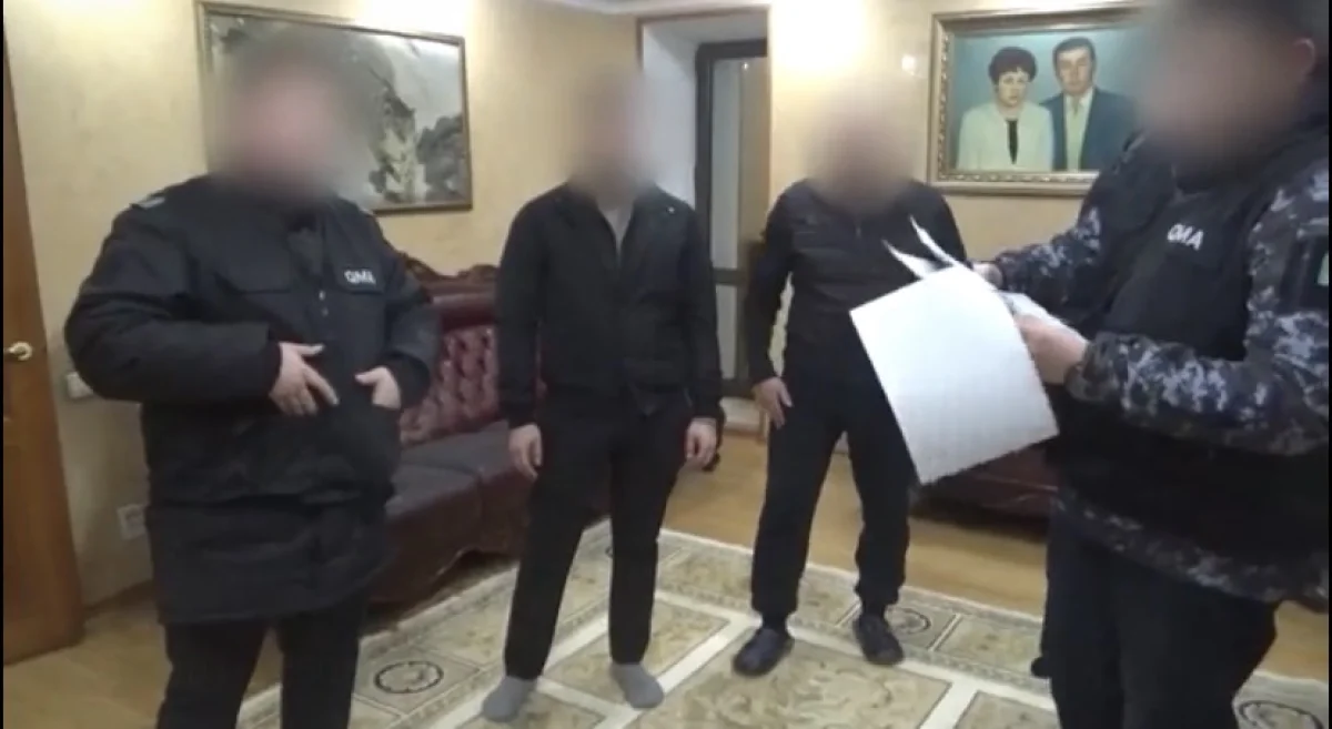 Подпольный алкогольный цех ликвидирован в области Абай: изъято 12 тысяч бутылок